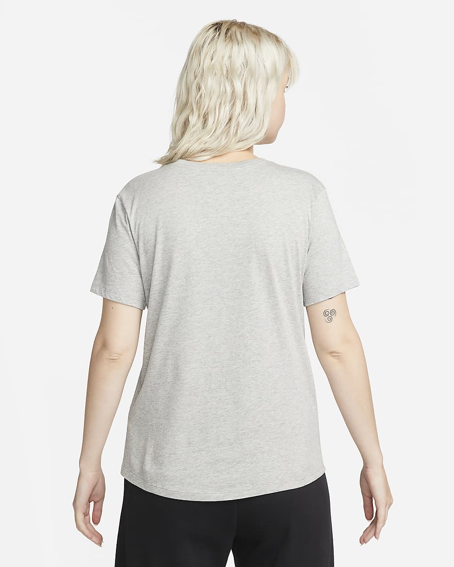 T shirt con logo Nike Sportswear Essentials Donna. Nike IT